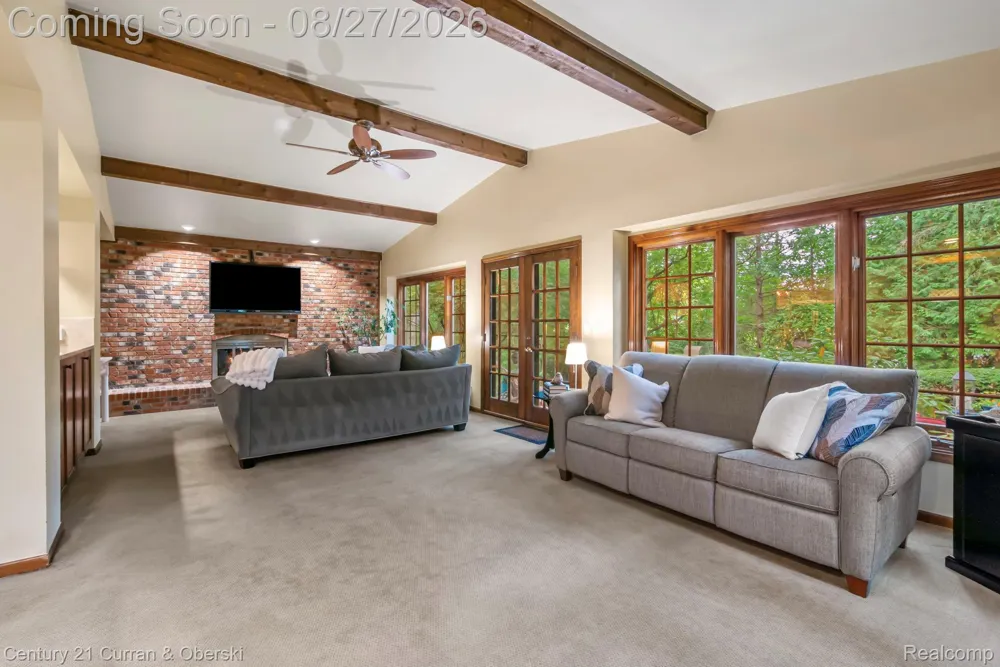 8890 Northampton Drive Plymouth Charter Township, MI 48170