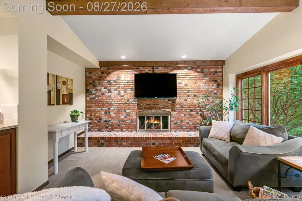 8890 Northampton Drive Plymouth Charter Township, MI 48170