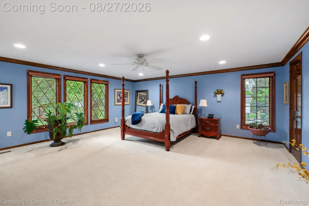8890 Northampton Drive Plymouth Charter Township, MI 48170