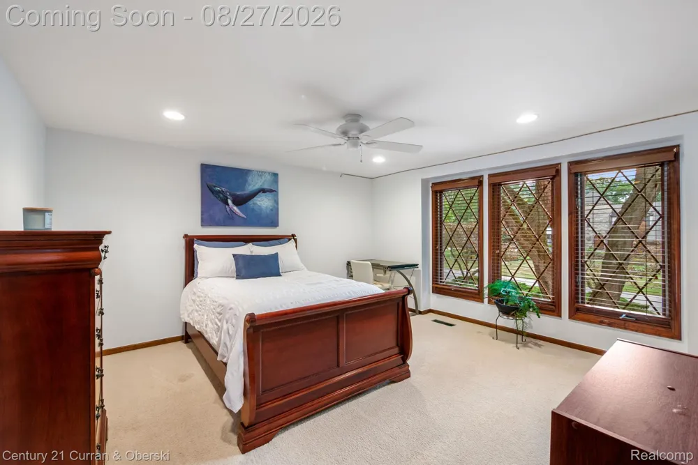 8890 Northampton Drive Plymouth Charter Township, MI 48170