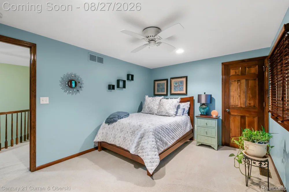 8890 Northampton Drive Plymouth Charter Township, MI 48170