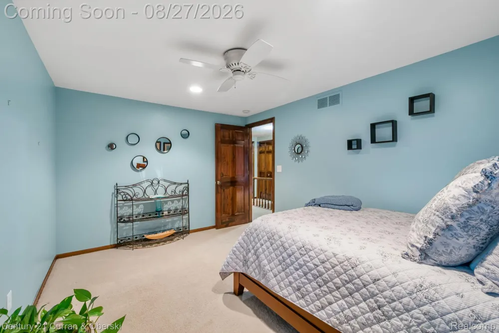8890 Northampton Drive Plymouth Charter Township, MI 48170