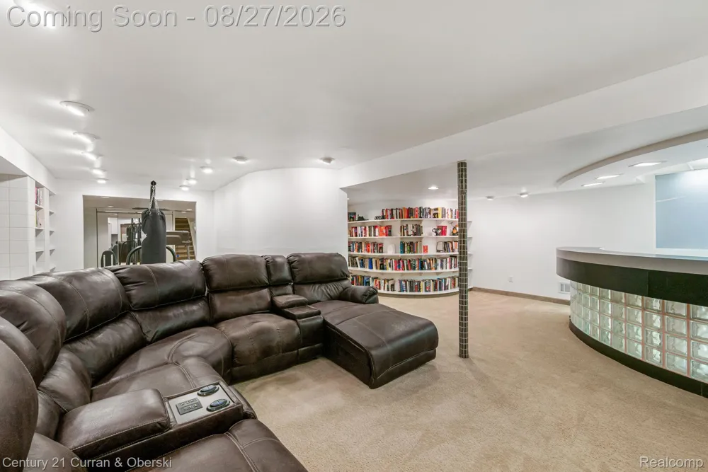 8890 Northampton Drive Plymouth Charter Township, MI 48170