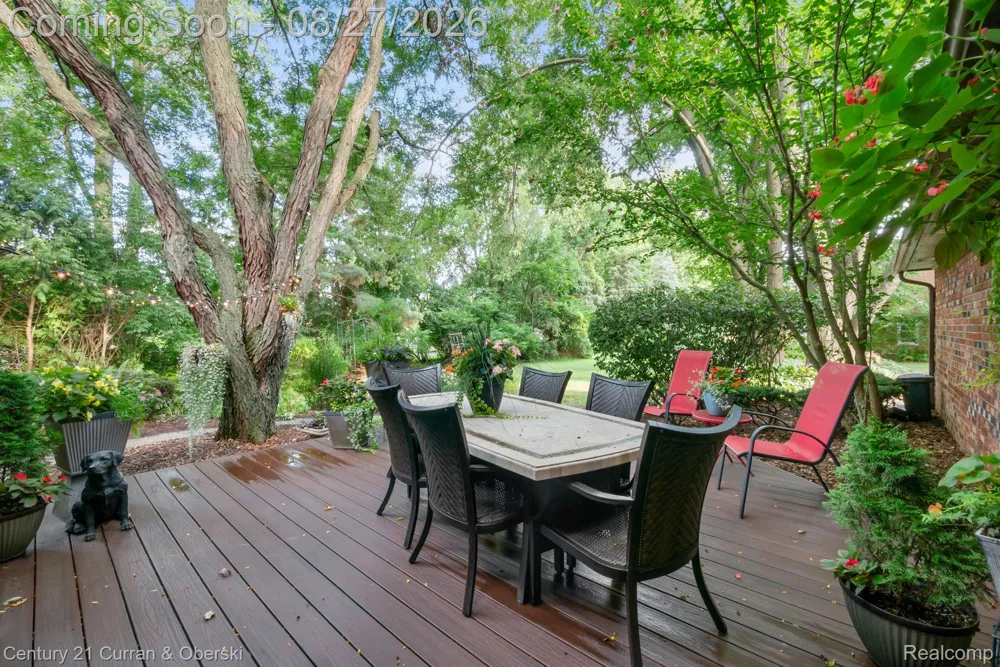 8890 Northampton Drive Plymouth Charter Township, MI 48170