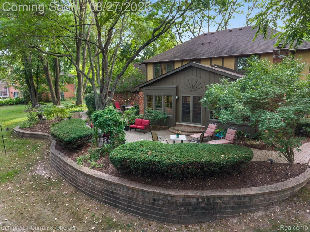 8890 Northampton Drive Plymouth Charter Township, MI 48170