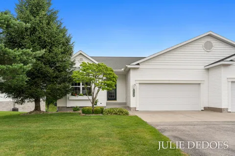 5726 Turning Leaf Way