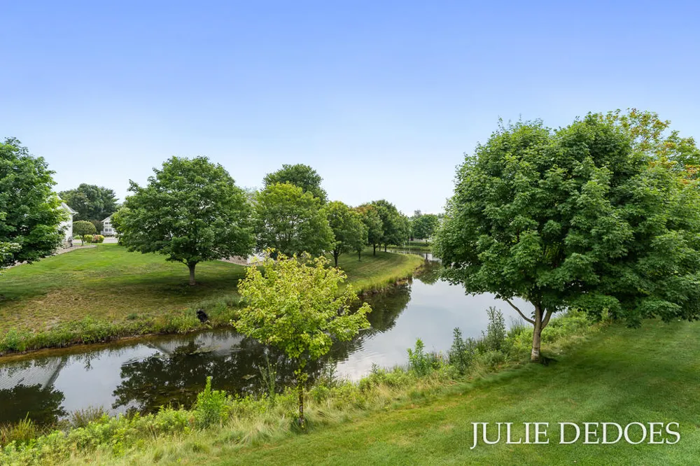 5726 Turning Leaf Way Fruitport Charter Township, MI 49415