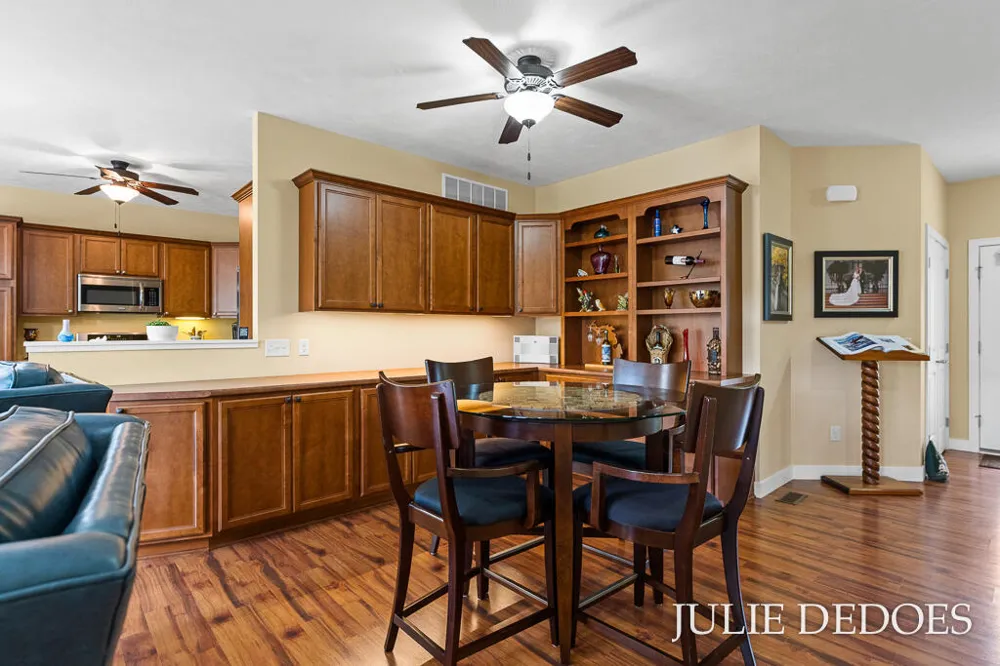 5726 Turning Leaf Way Fruitport Charter Township, MI 49415