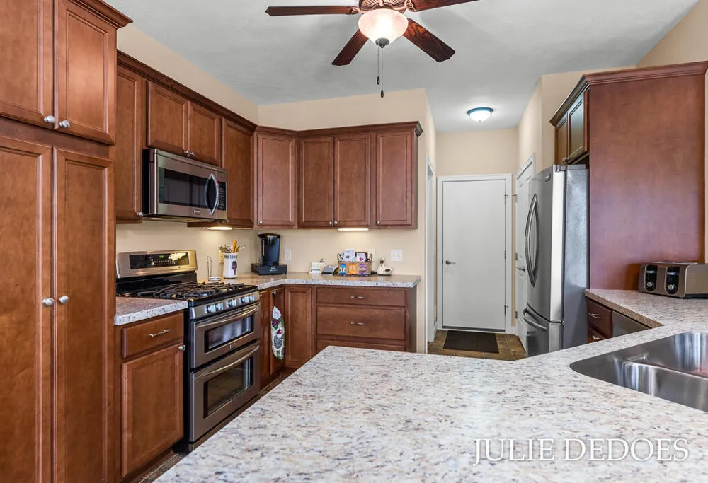 5726 Turning Leaf Way Fruitport Charter Township, MI 49415