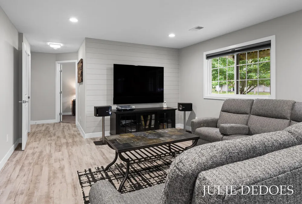 5726 Turning Leaf Way Fruitport Charter Township, MI 49415