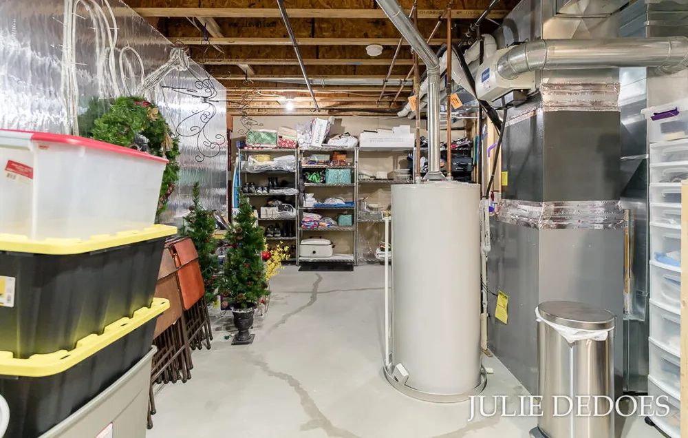 5726 Turning Leaf Way Fruitport Charter Township, MI 49415