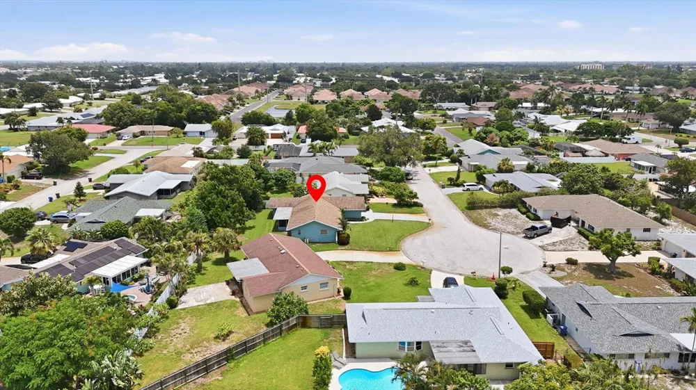 7402 13TH AVENUE W Bradenton, FL 34209