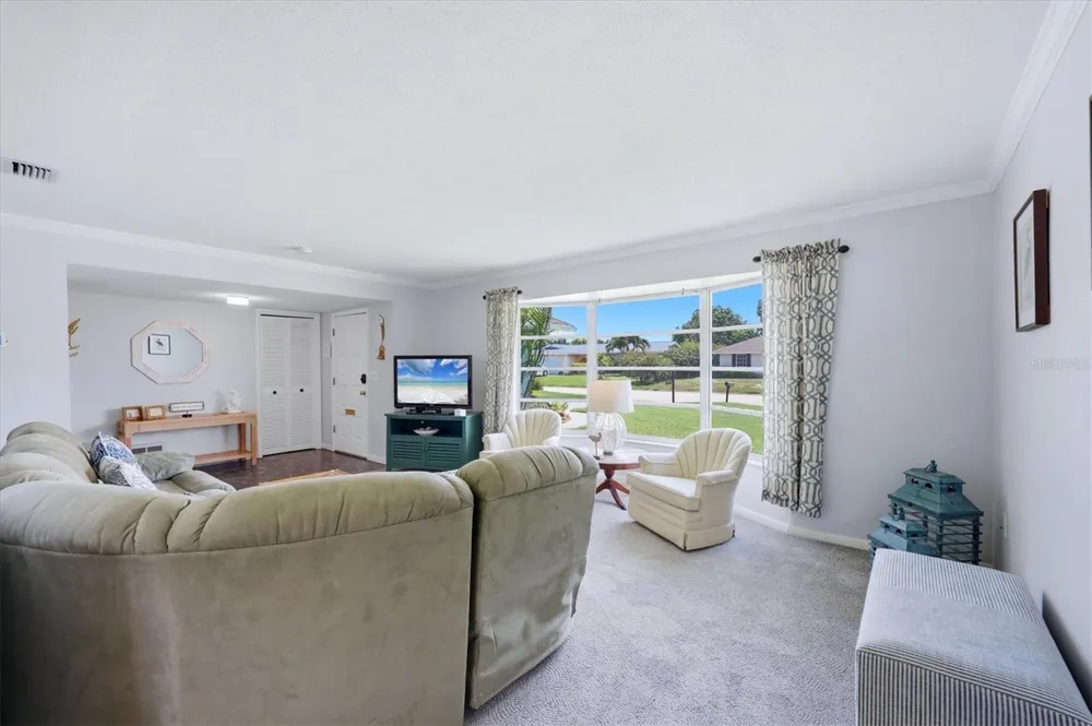 7402 13TH AVENUE W Bradenton, FL 34209