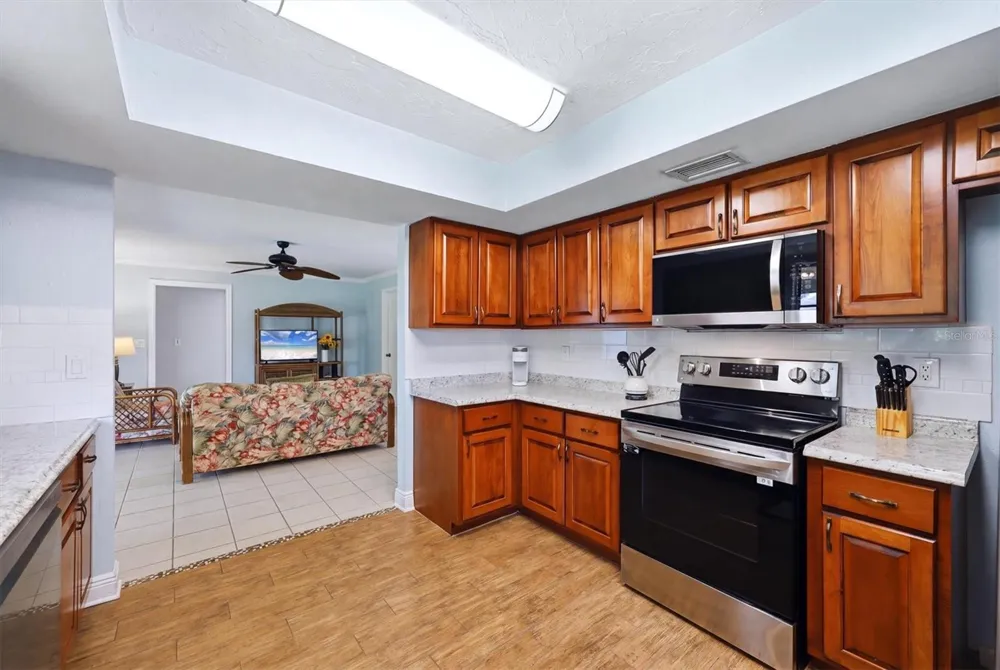 7402 13TH AVENUE W Bradenton, FL 34209