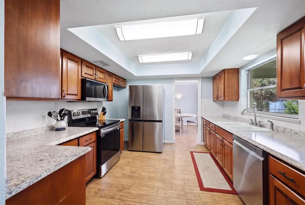 7402 13TH AVENUE W Bradenton, FL 34209