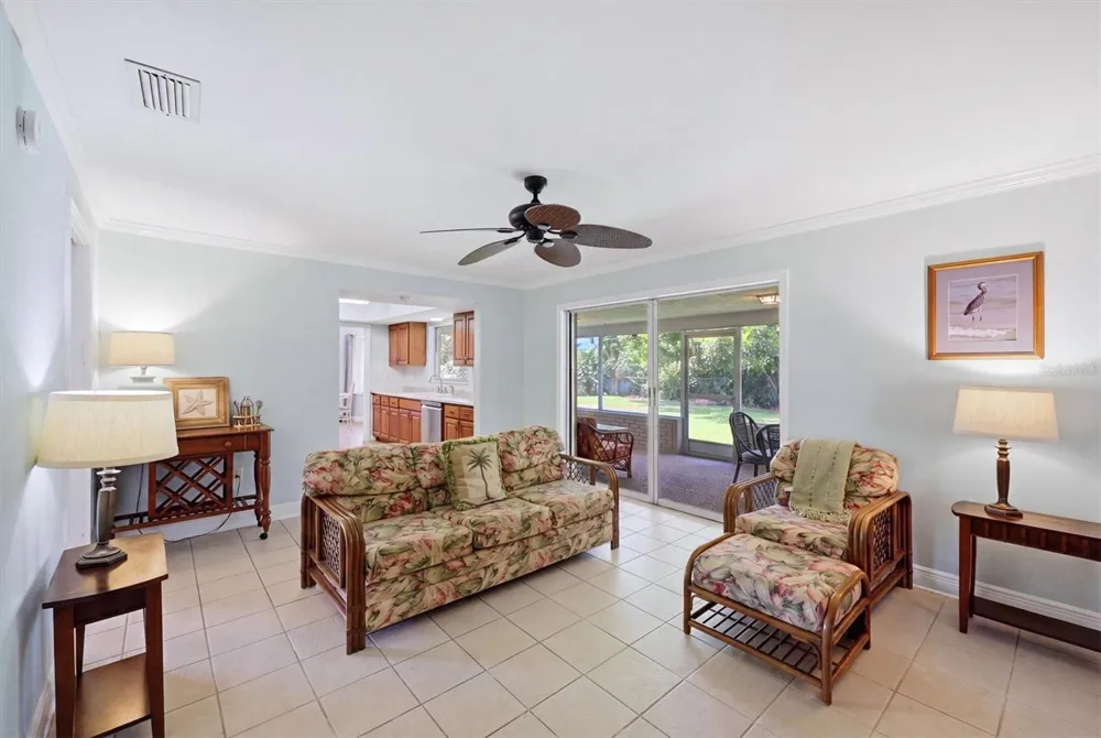 7402 13TH AVENUE W Bradenton, FL 34209