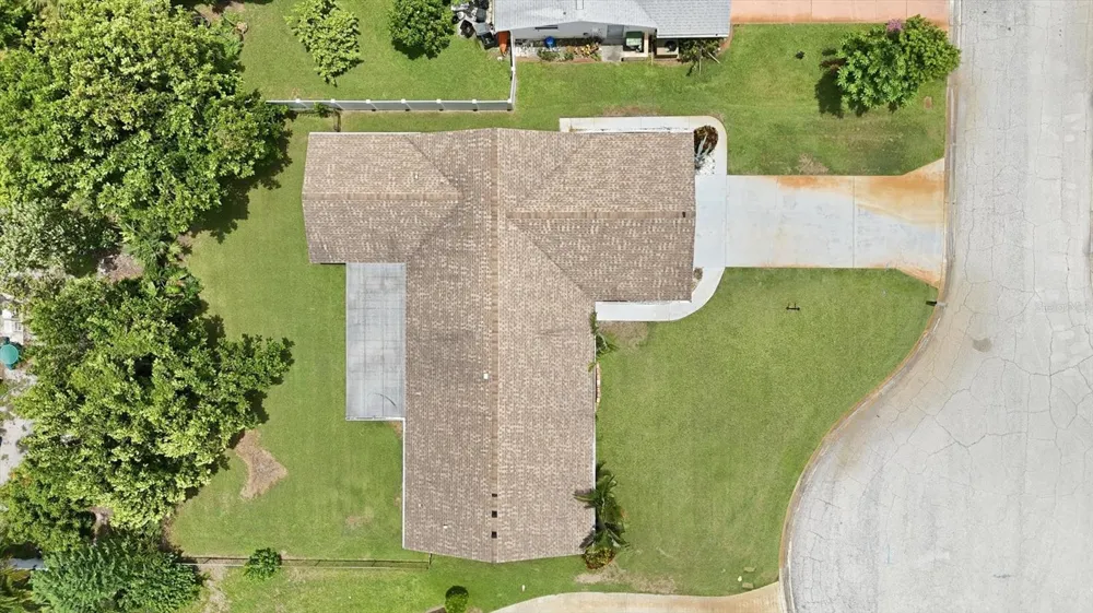 7402 13TH AVENUE W Bradenton, FL 34209
