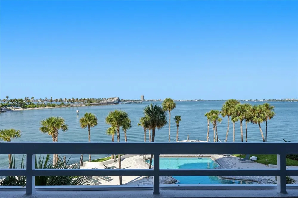 888 BLVD OF THE ARTS #303 Sarasota, FL 34236