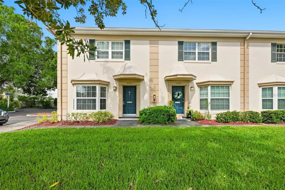 10315 CARROLLWOOD LANE #14 Tampa, FL 33618
