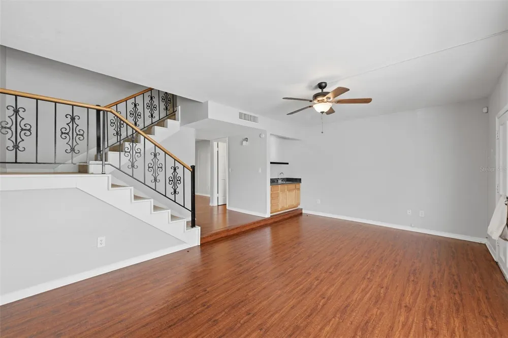 10315 CARROLLWOOD LANE #14 Tampa, FL 33618