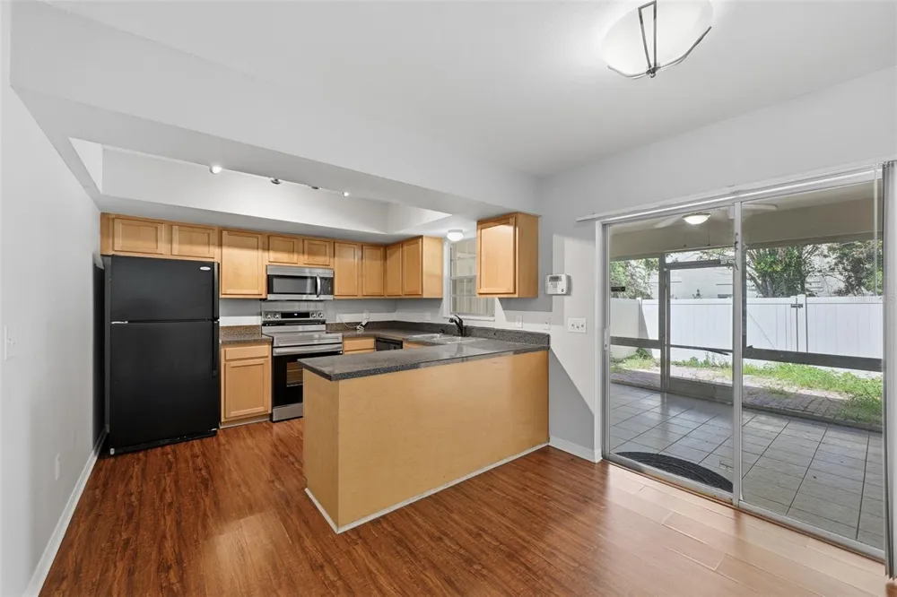 10315 CARROLLWOOD LANE #14 Tampa, FL 33618