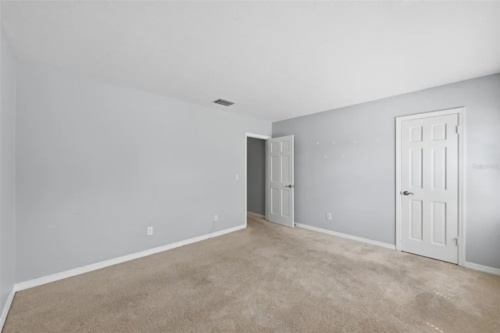 10315 CARROLLWOOD LANE #14 Tampa, FL 33618