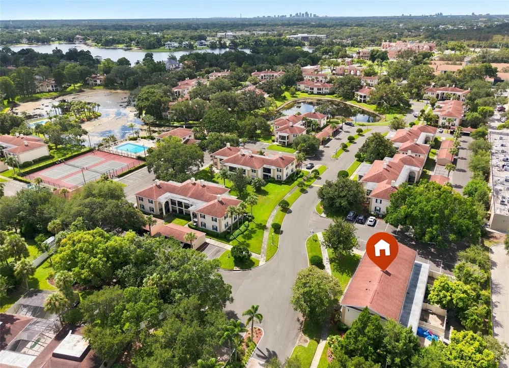 10315 CARROLLWOOD LANE #14 Tampa, FL 33618