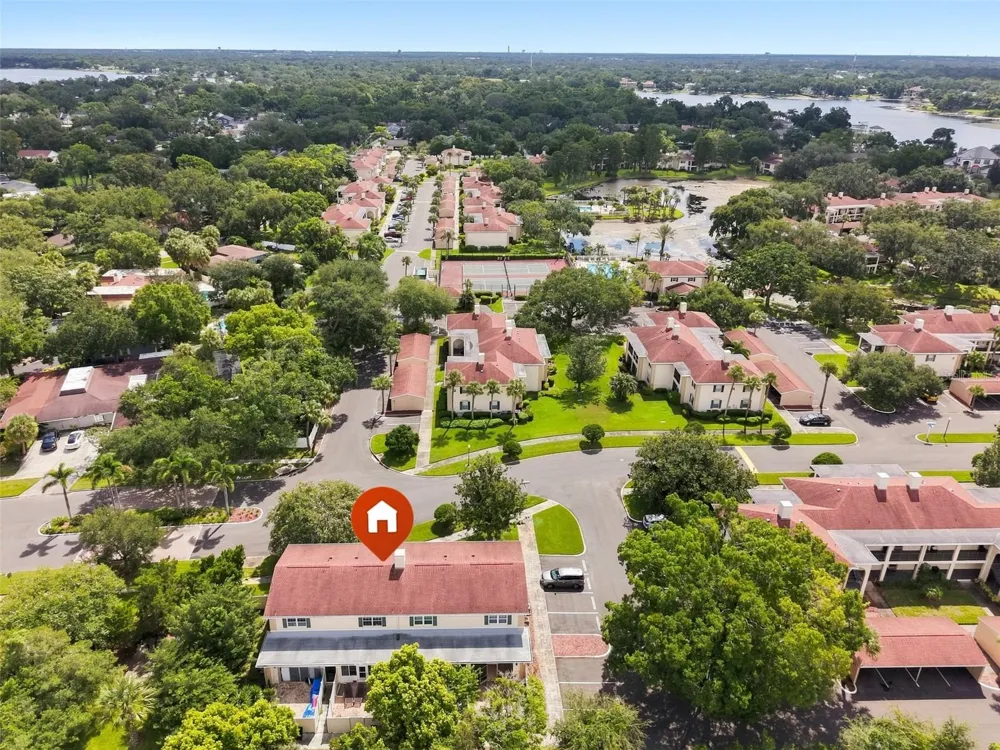 10315 CARROLLWOOD LANE #14 Tampa, FL 33618