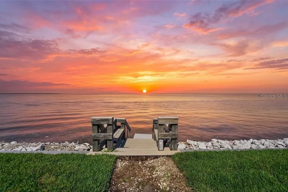 828 BAHIA DEL SOL DRIVE #59 Ruskin, FL 33570