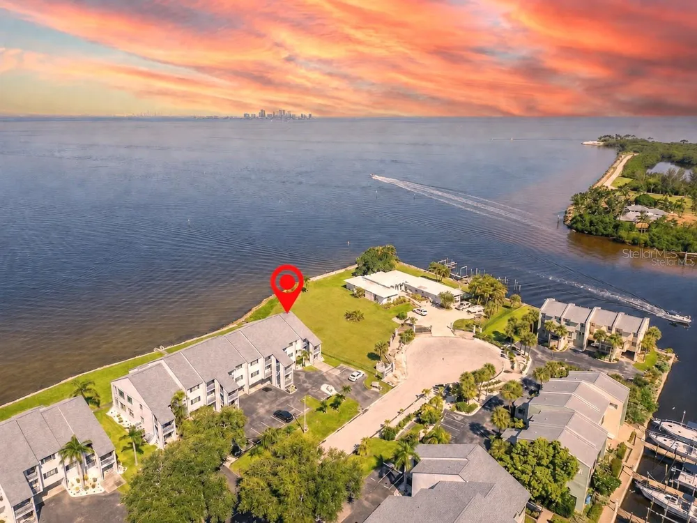 828 BAHIA DEL SOL DRIVE #59 Ruskin, FL 33570