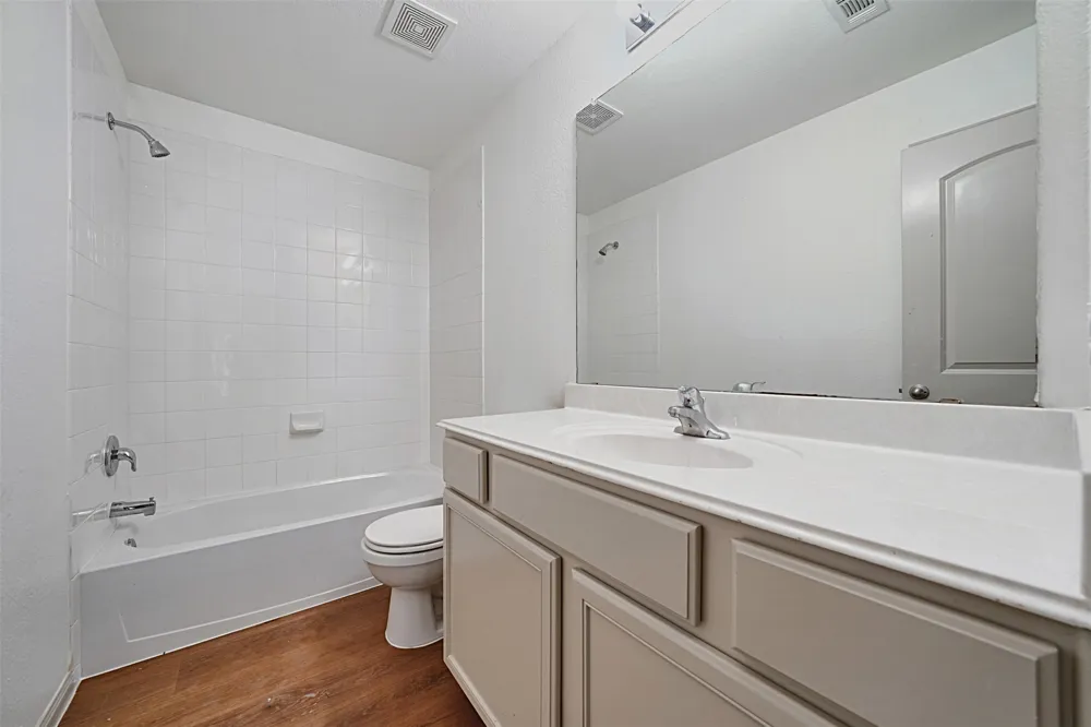 360 Farmer Lane Jarrell, TX 76537