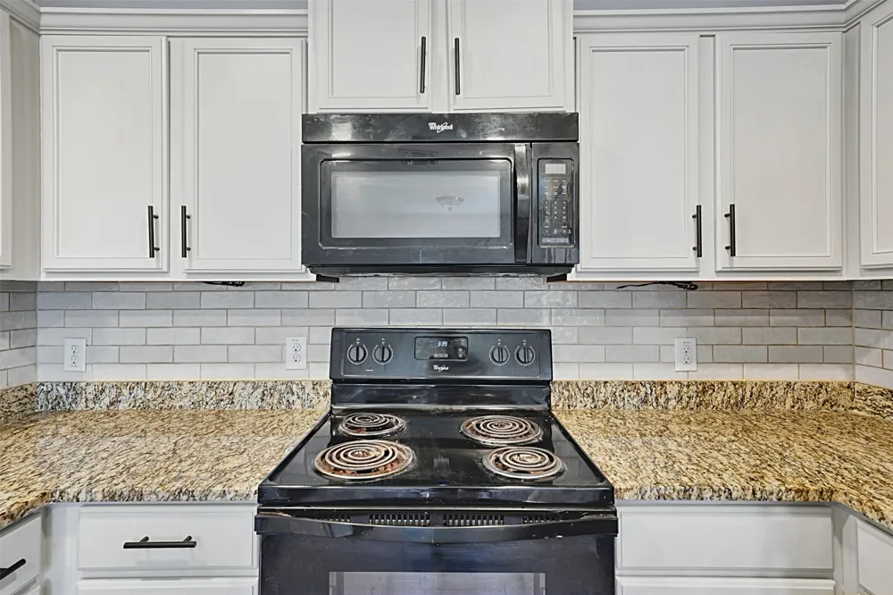 360 Farmer Lane Jarrell, TX 76537