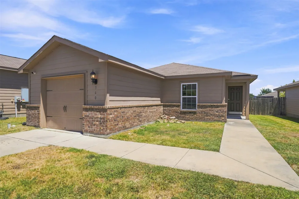 360 Farmer Lane Jarrell, TX 76537