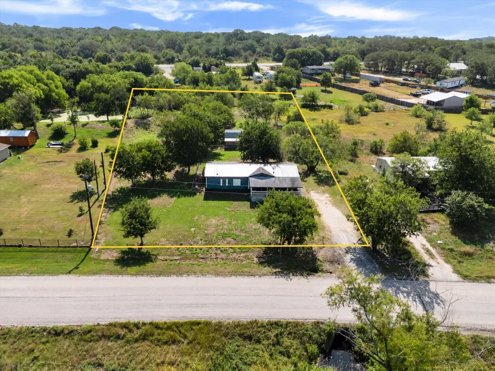 345 Fm 671 Lockhart, TX 78644