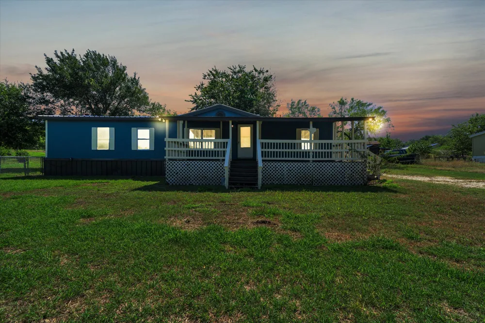 345 Fm 671 Lockhart, TX 78644