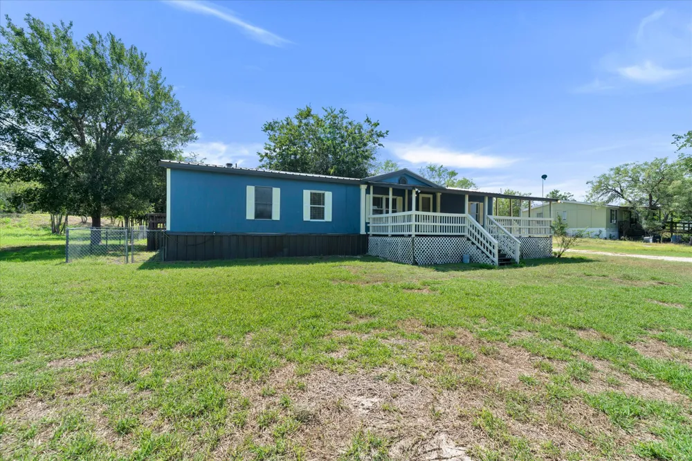 345 Fm 671 Lockhart, TX 78644