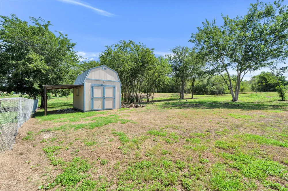 345 Fm 671 Lockhart, TX 78644