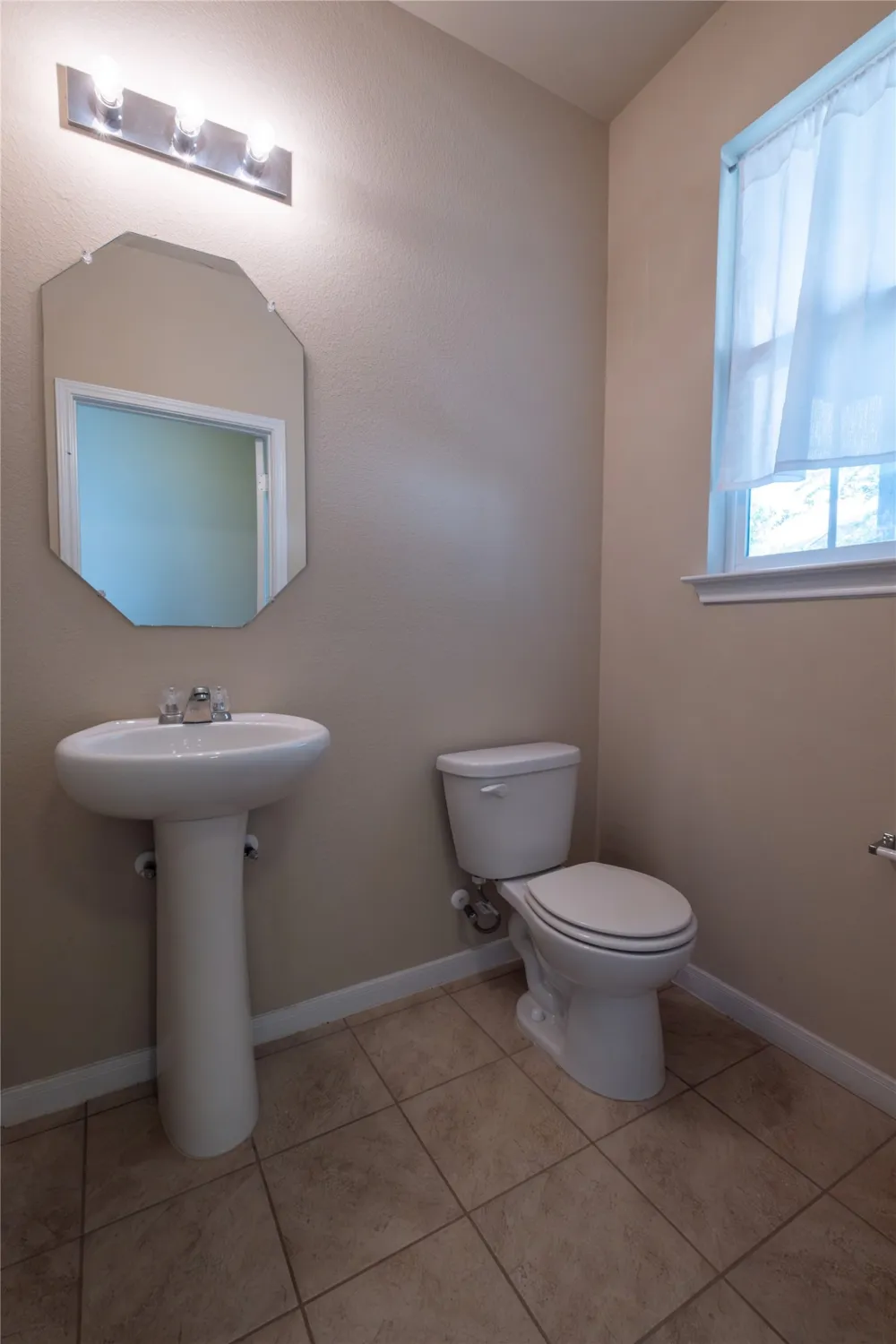 1700 Arborside Drive Austin, TX 78754