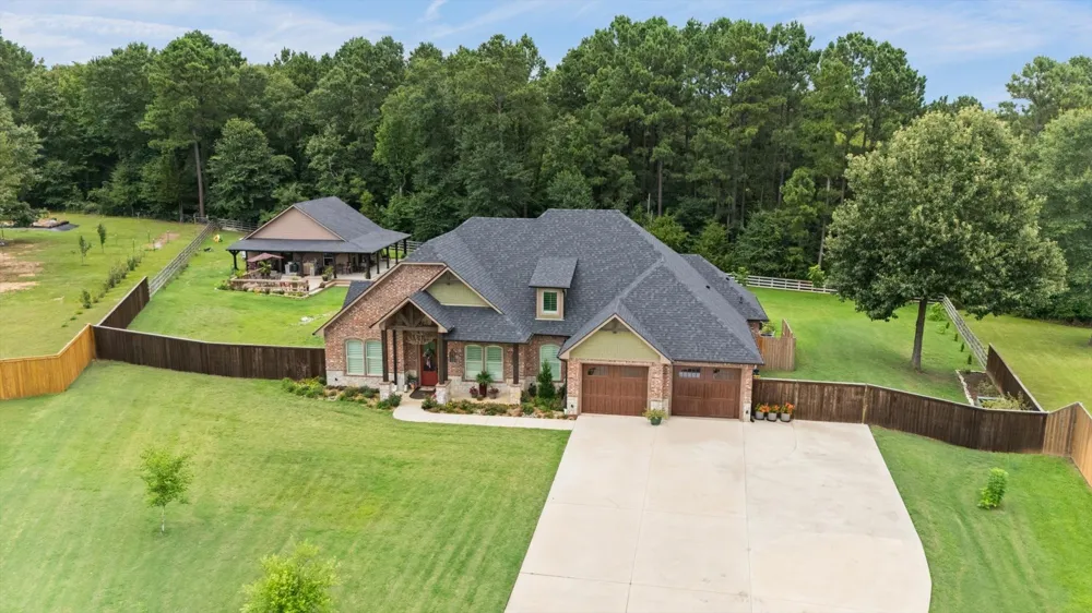 172 Heather Ln. Diana, TX 75640