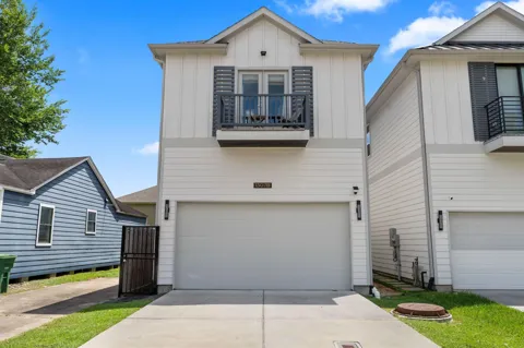 1307 Idylwild Street #B
