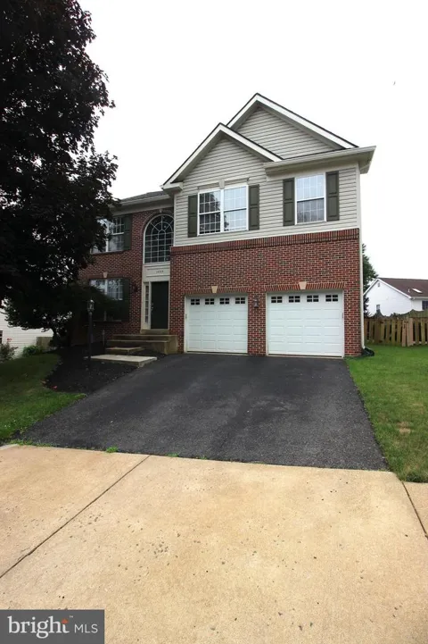 14015 WOOD ROCK WAY