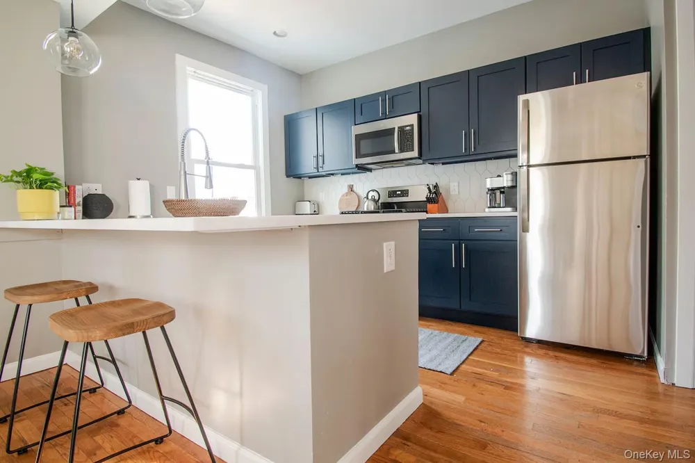 34 E Saint James Street Kingston, NY 12401