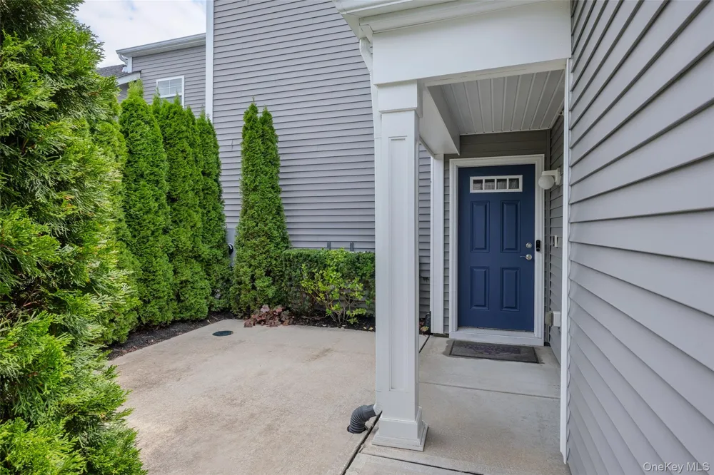 6 Grace Hall Lane Yaphank, NY 11980