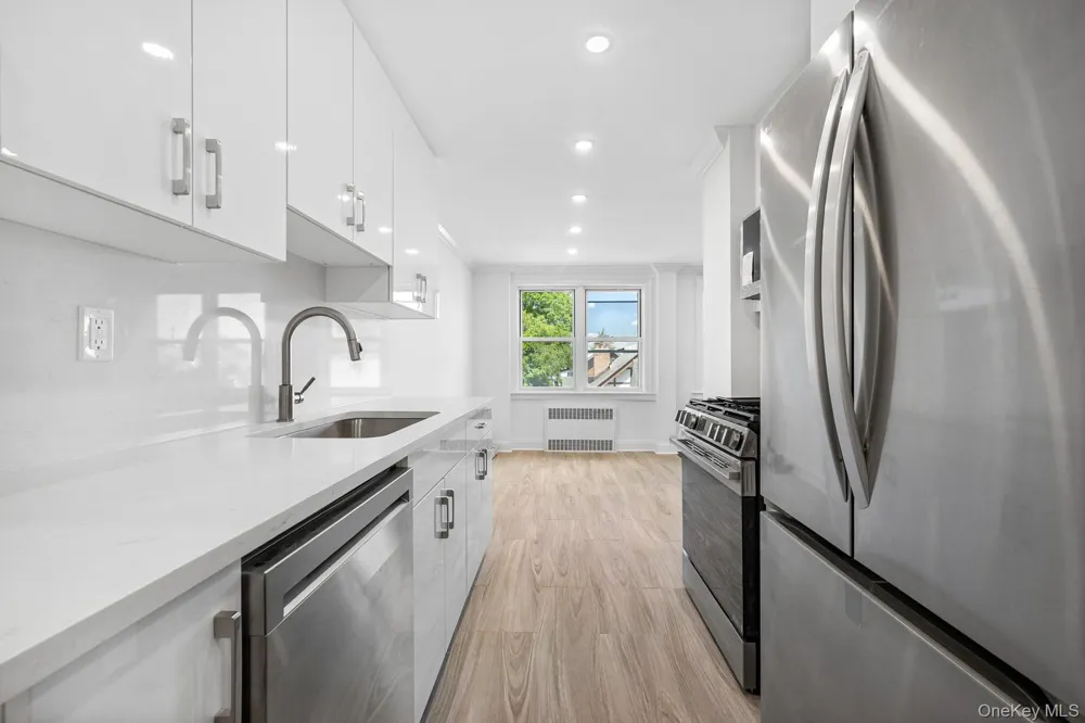 69-45 108th Street #4F Forest Hills, NY 11375