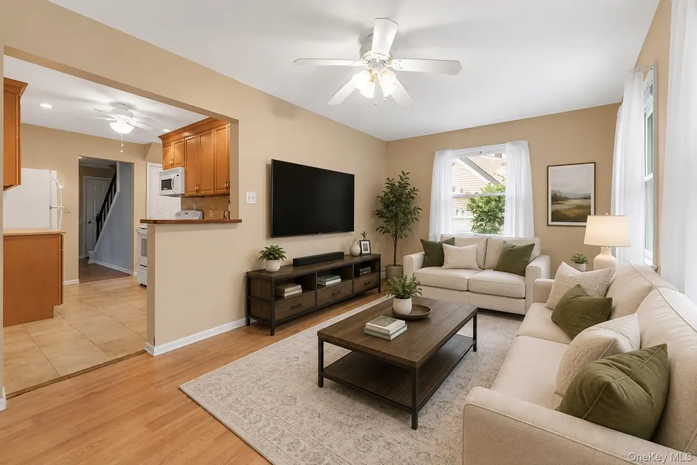 14 Po Lane Hicksville, NY 11801