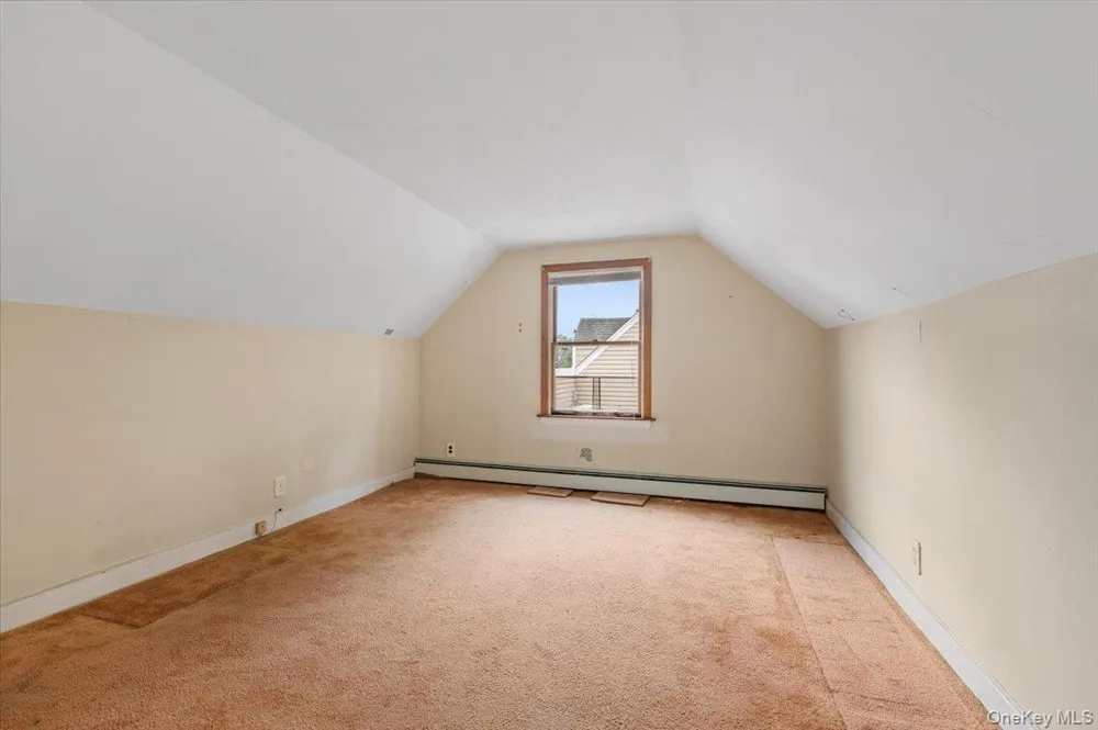 14 Po Lane Hicksville, NY 11801