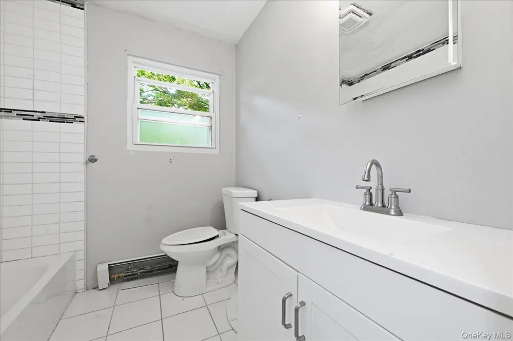 1127A Bay Shore Avenue #A Bay Shore, NY 11706