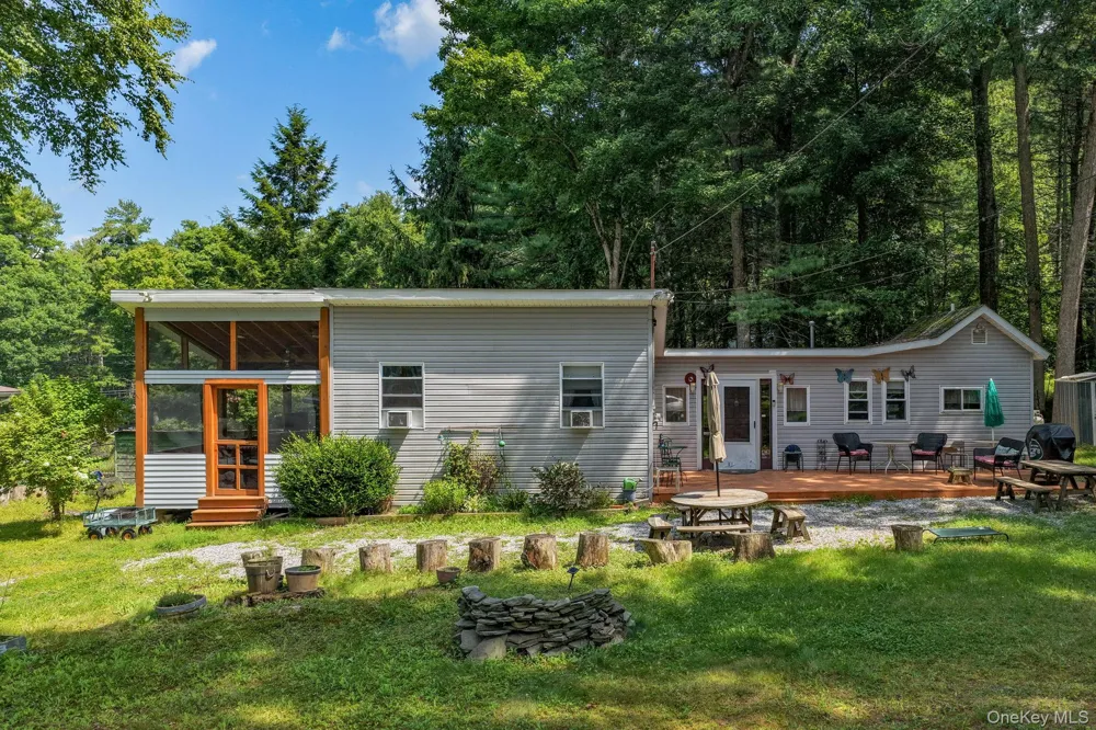 30 Beach Glen Spey, NY 12737