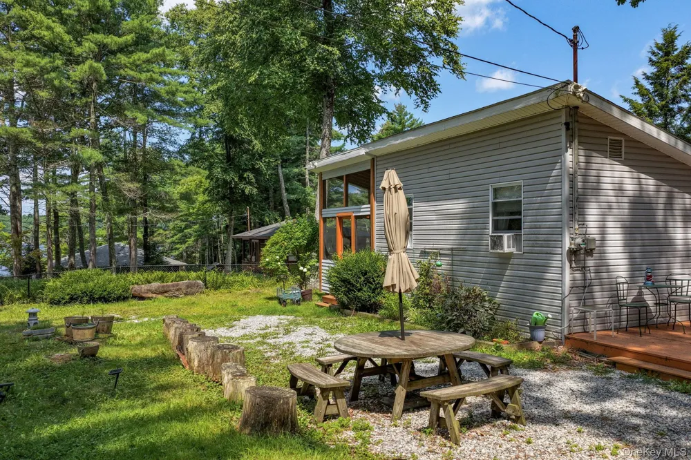 30 Beach Glen Spey, NY 12737