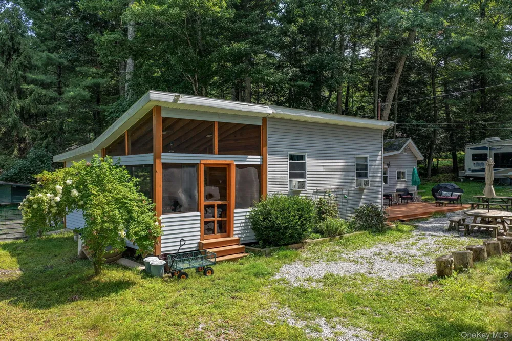 30 Beach Glen Spey, NY 12737